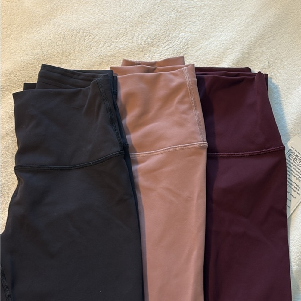 Lululemon wunderunder high-rise tight 25 inseam size 4 trio•black Mauve & Cassis